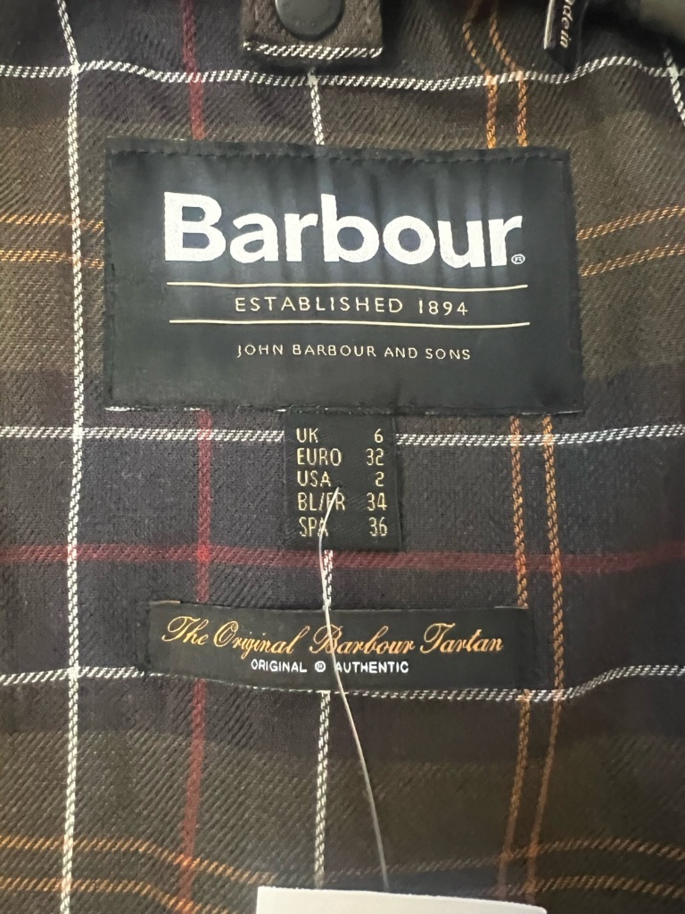Barbour Women's Olive Beadnell Waxed Cotton Jacket Size 6 Like New - Picture 5 of 16